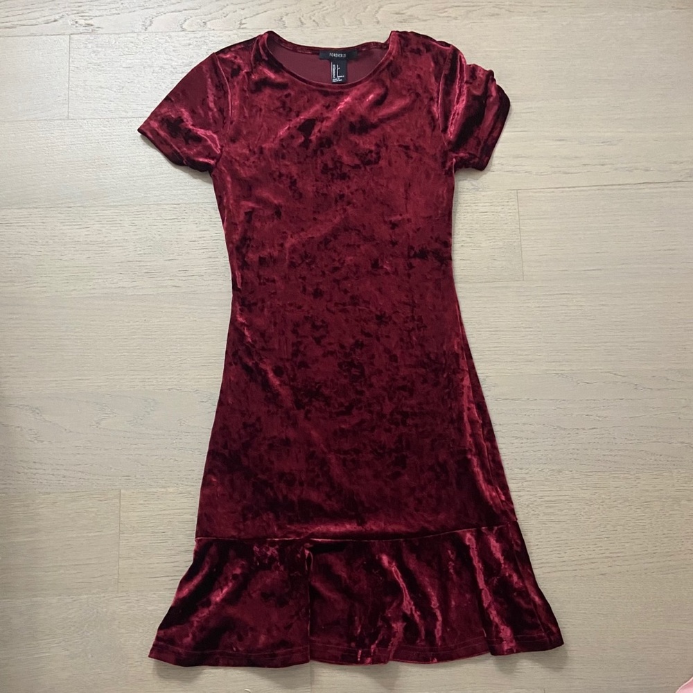 Burgundy Short Sleeve Velvet Dress